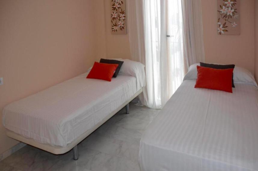 Casa Patio Las Palmeras Cordoba Con Piscina Экстерьер фото